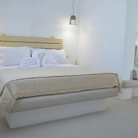 Nama Luxury And Naxos City